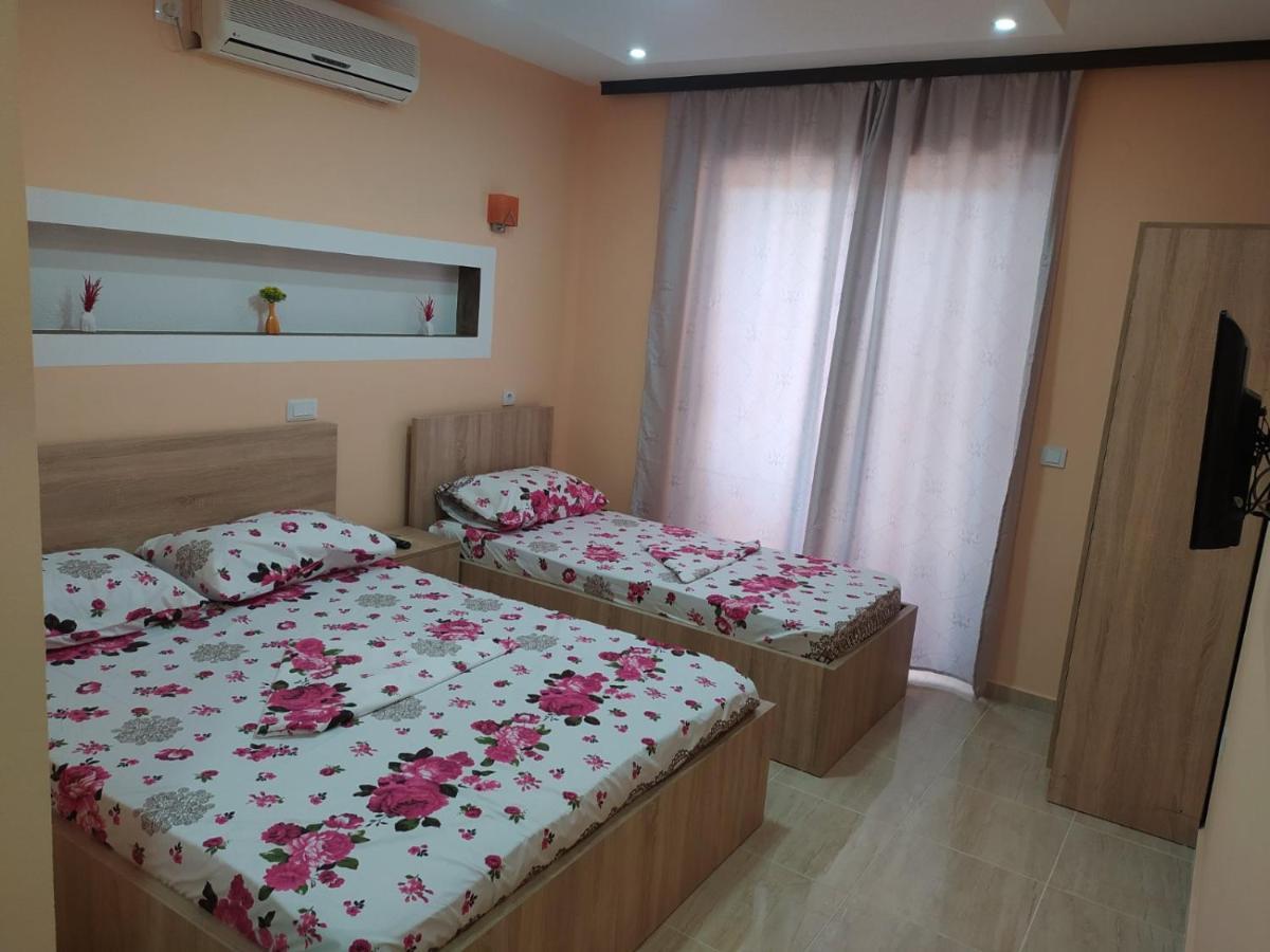 Grandino Holiday Rooms&Apartments Ulcinj Exteriör bild