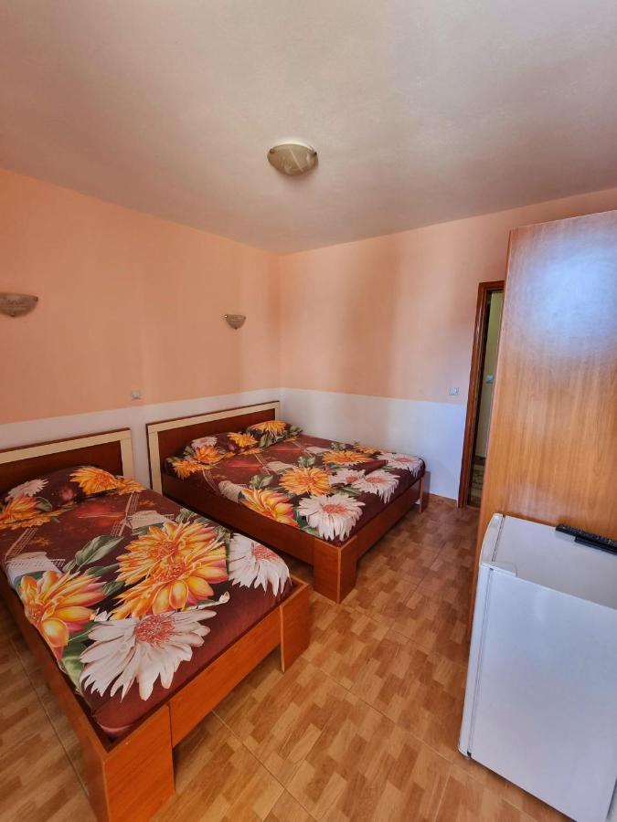 Grandino Holiday Rooms&Apartments Ulcinj Exteriör bild