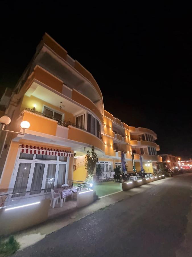 Grandino Holiday Rooms&Apartments Ulcinj Exteriör bild