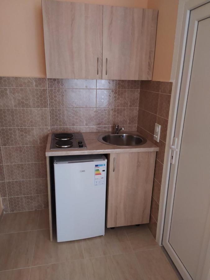 Grandino Holiday Rooms&Apartments Ulcinj Exteriör bild