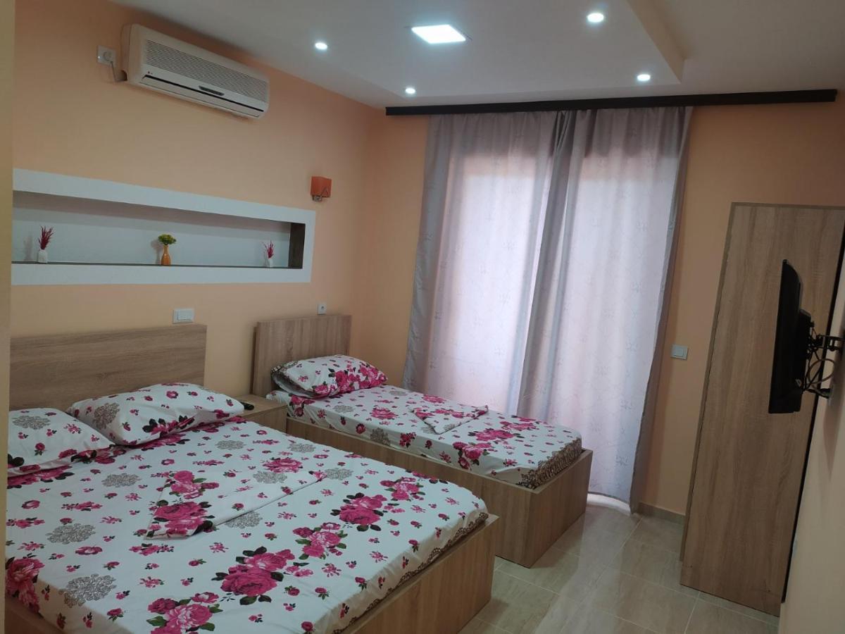 Grandino Holiday Rooms&Apartments Ulcinj Exteriör bild